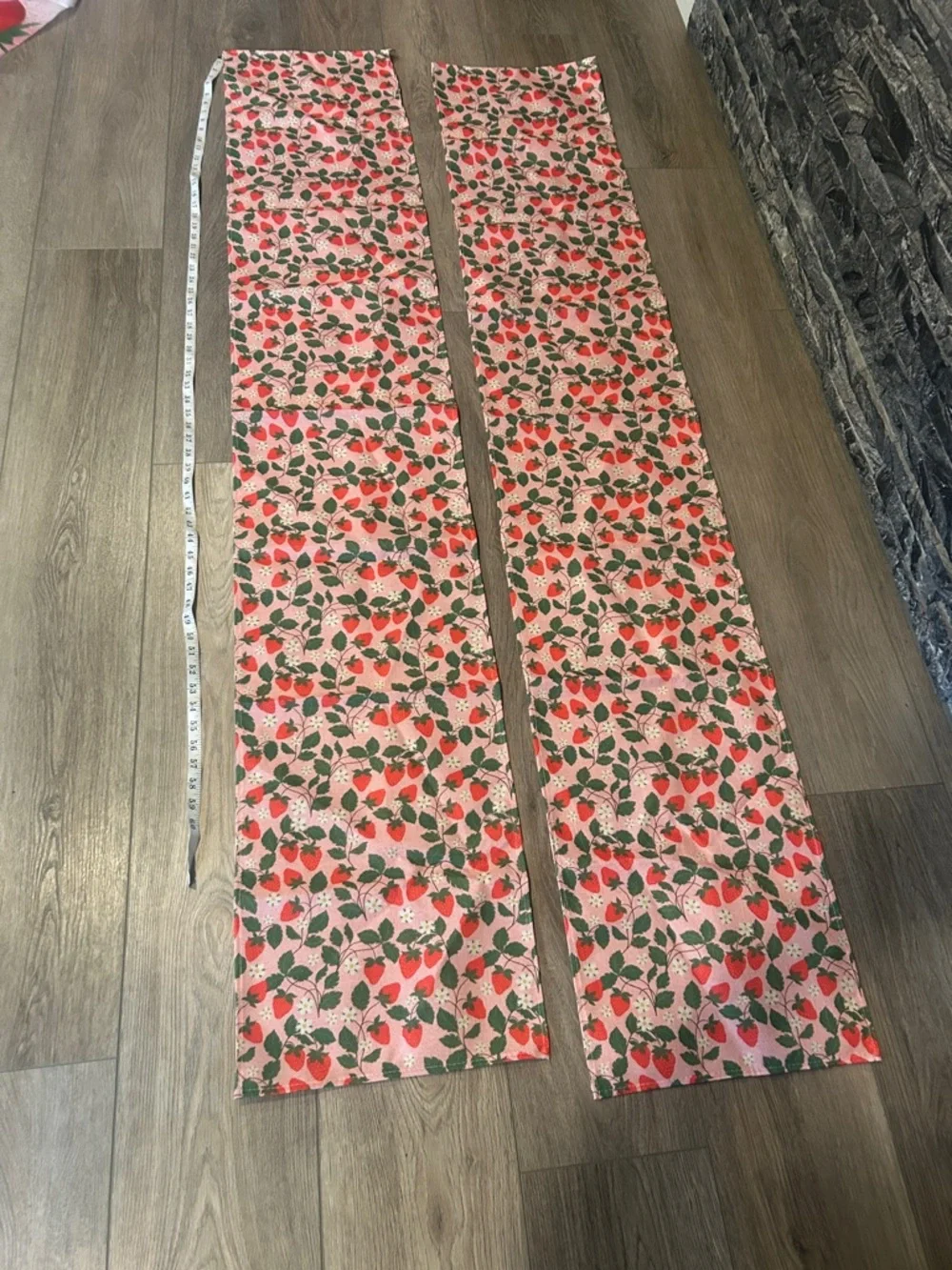 “Berry 1st Birthday” Strawberry‎ Themed Decorations
